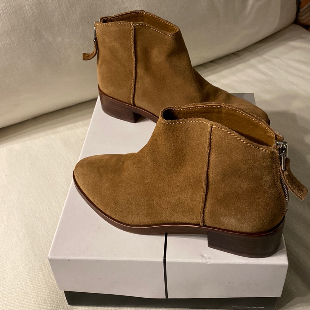 Dolce Vita Tucker Dark Saddle Suede Boots Booties 6.5